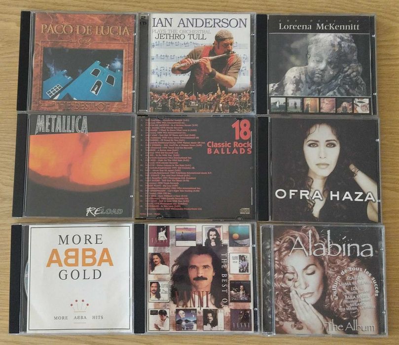 Продавам музикални СD дискове