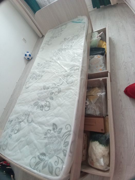 Кровать новая ...