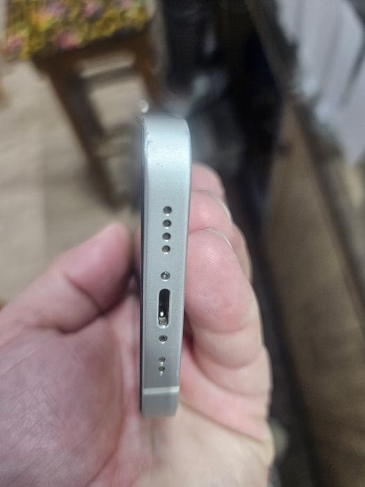 Айфон 13  mini KHA 128 гб 71 % коробка есть