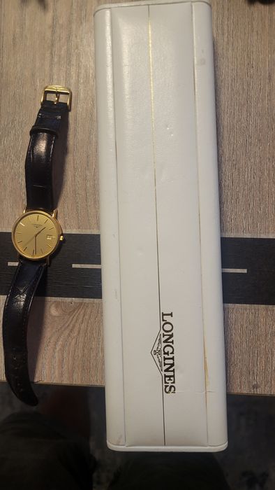 Часовник Longines позлатен корпус