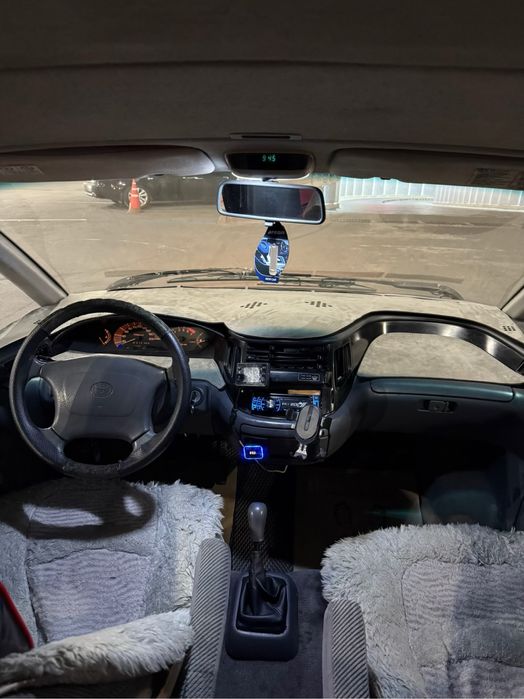 Toyota Previa 2.4 бензин