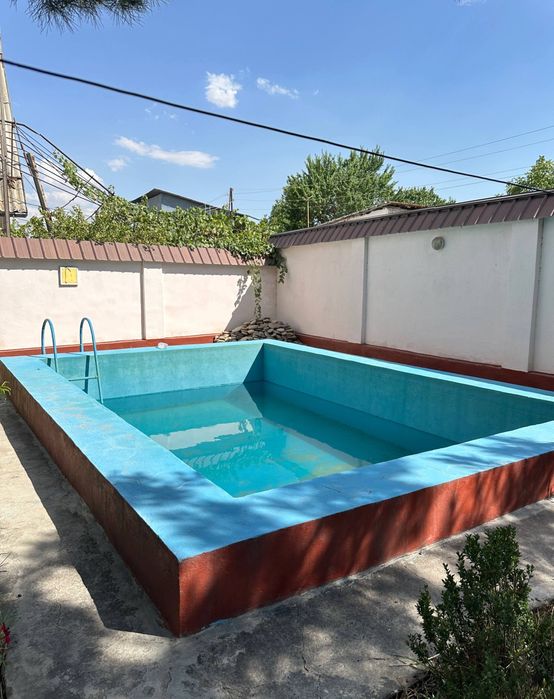 Продаётся дача в Чирчике около реки