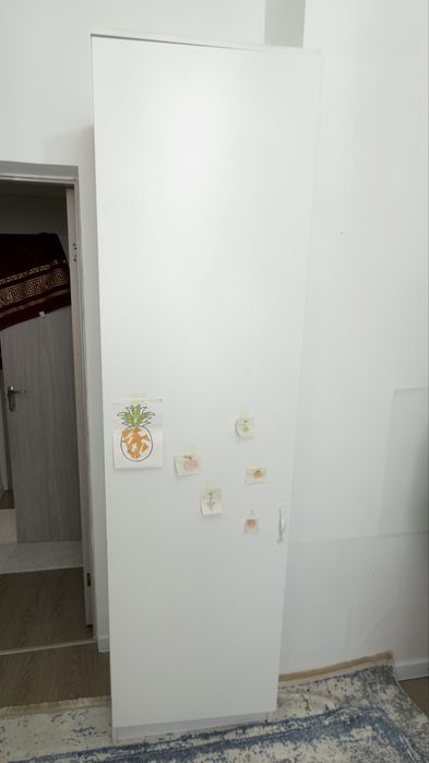 Белый шкаф продаётся