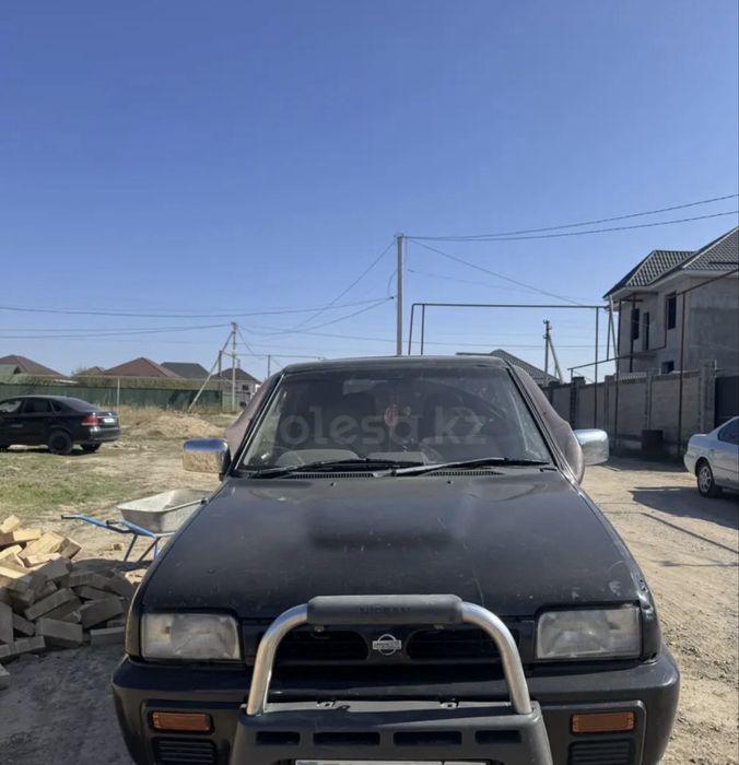 Nissan Mistral 2.7 дизель 4W