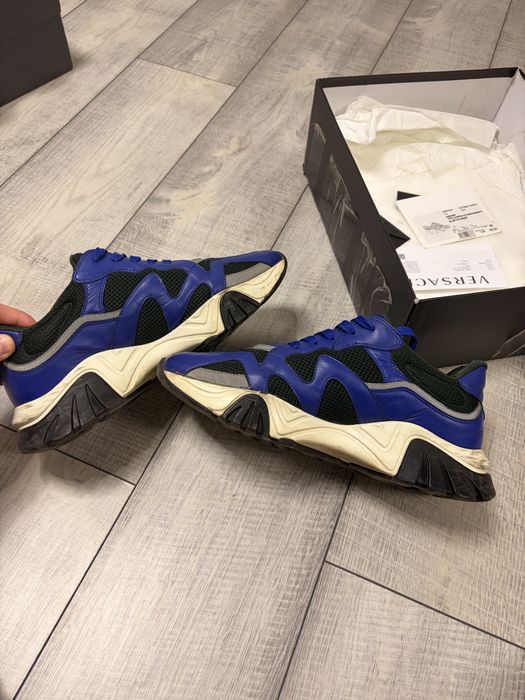 Versace squalo 44