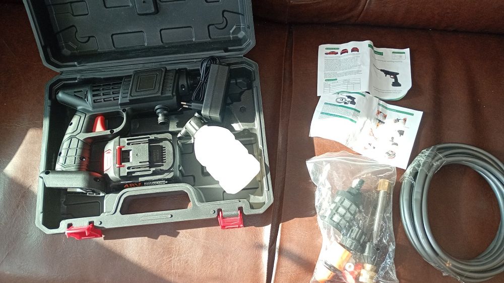 Pistol cu apa pentru spălat masina
