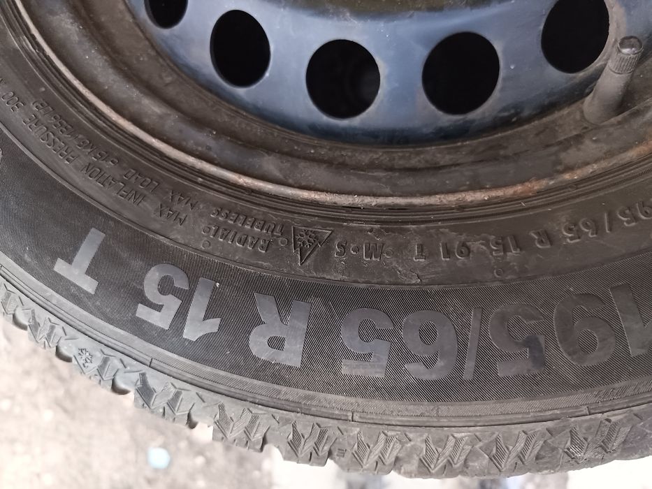 Anvelope MS iarna 215 65 15 hankook 2022 8mm