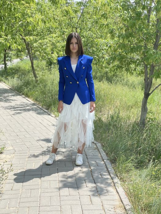 Платья двойки пиджаки новые