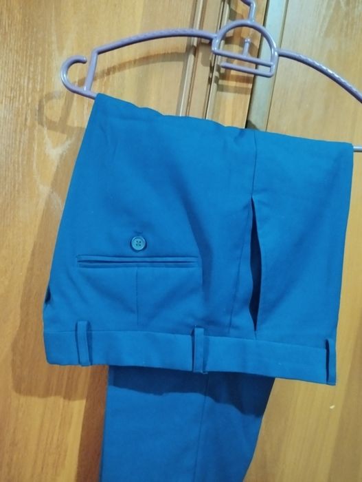 Kastyum shim sotiladi