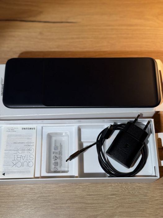 Samsung wireless fast Charger trio