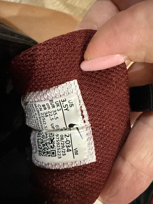 Оригинални  nike air 35.5