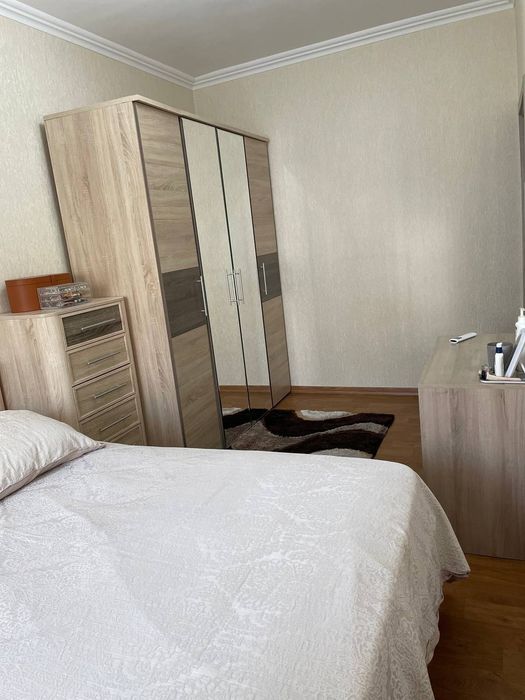 Чиланзар 19. Продается квартира Срочно 3 комнаты