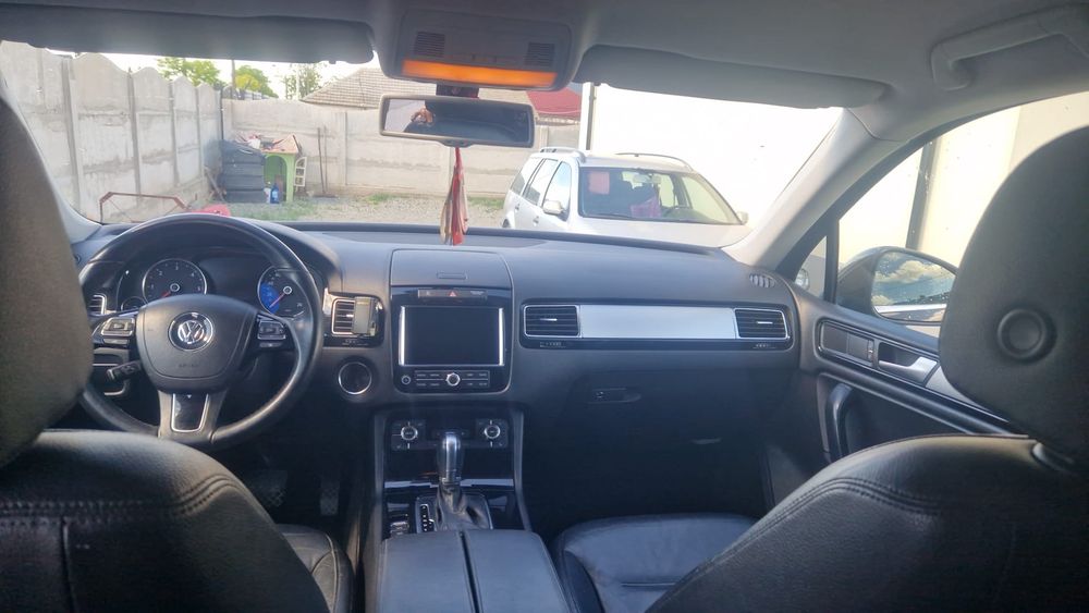 Vând volkswagen touareg v6 sau schimb cu passat b7 sau b8
