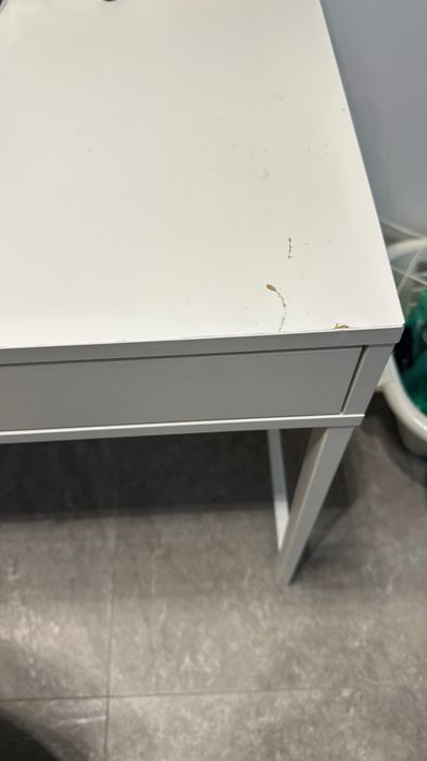 Бюро  Ikea 132*60 см.