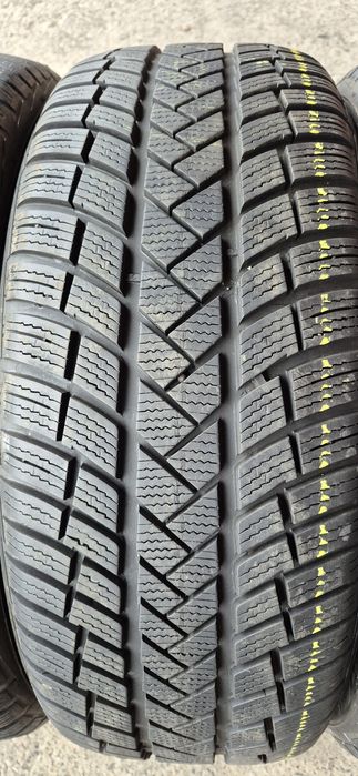 4 anvelope iarna Vredestein 235/55/17,dot 2020.Pretul este pe bucata.