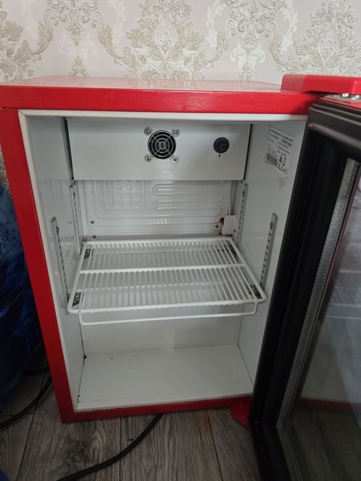 Холодильник (маленький)