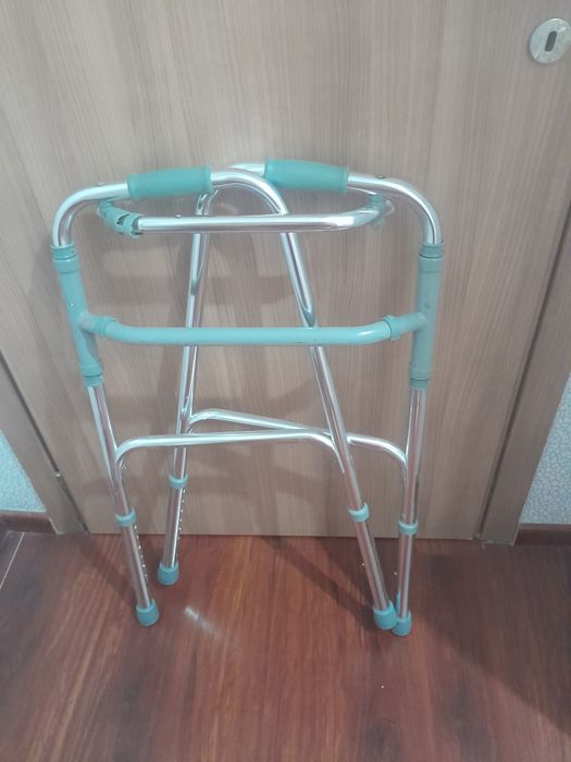 Продам ходунки для взрослых