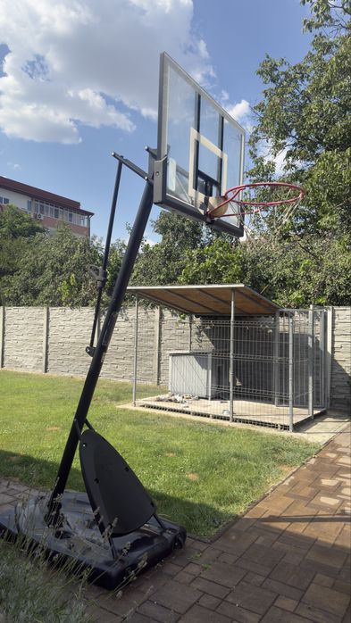 Coș de baschet Spalding reglabil pe înălțime – panou transparent, stare foarte bună