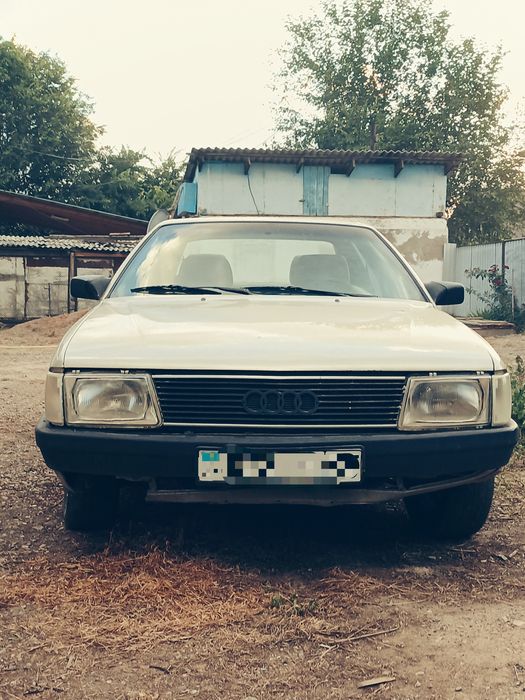 Продается Audi 100