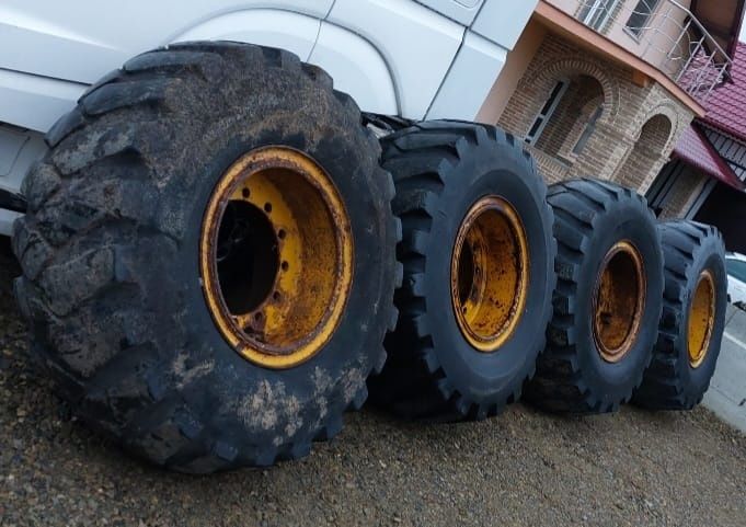 Hanomag 44c Încărcător frontal Se vinde fără punti Este Functional