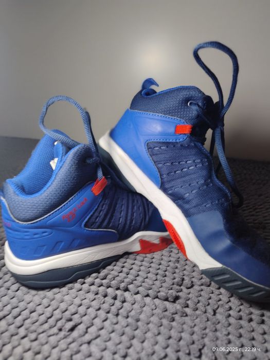 Продавам Детски Маратонки