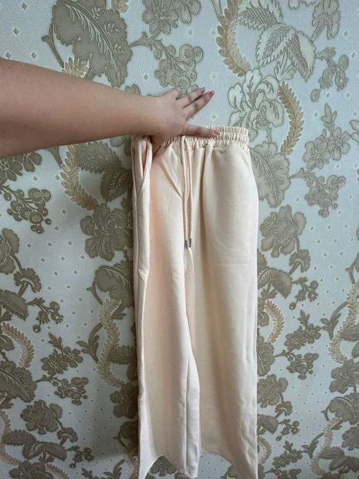 Спортивная одежда(спортивка)