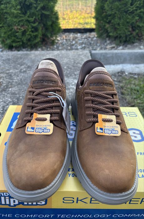 Papuci Skechers 43 Noi.