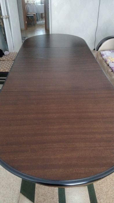 Қонақбөлмесіне Стол сатылады