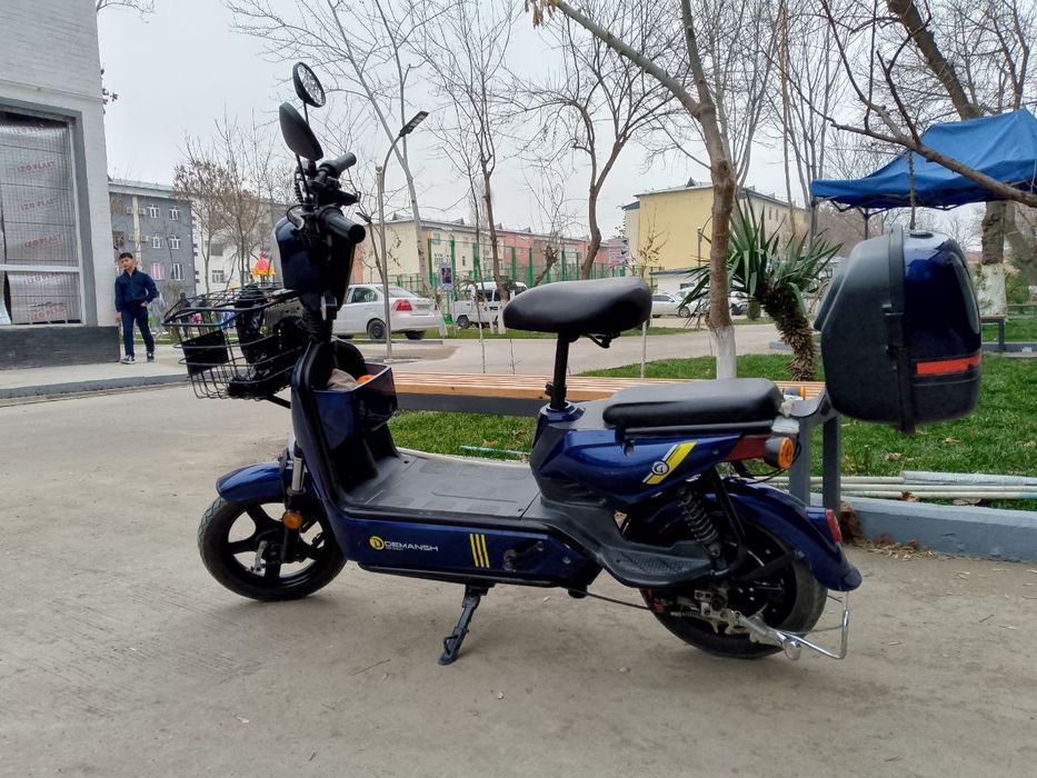 Электронная скутер