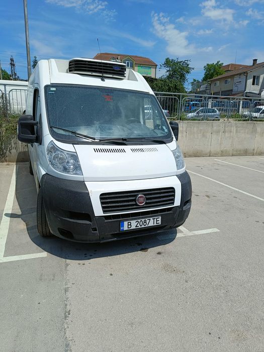 Хладилен бус под наем и транспортни услуги Варна