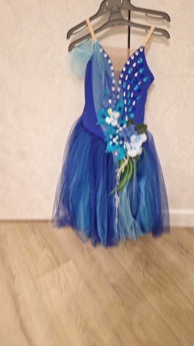 Продам платья для танцев