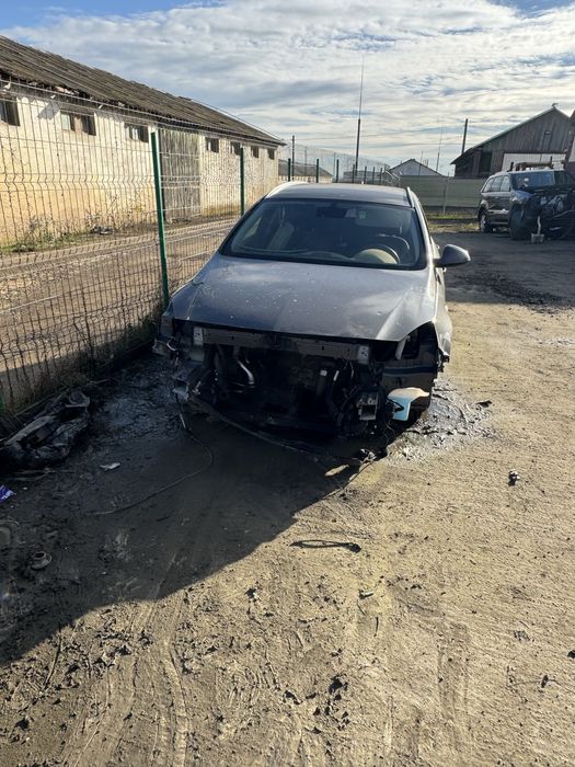 Dezmembrez opel insignia 2012 motor 2.0 diesel