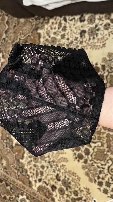 Подарявам! Бикини с дантела нови