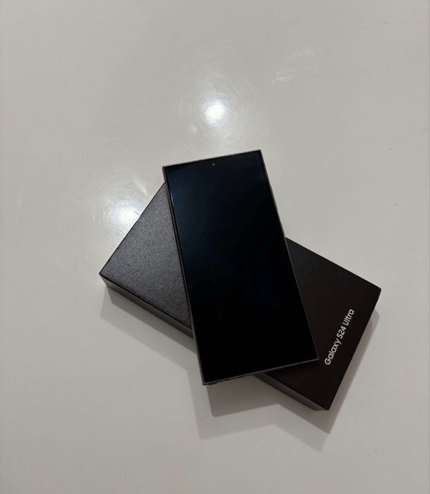 Samsung s24 ultra 512gb ca NOU Liber de rețea fără probleme