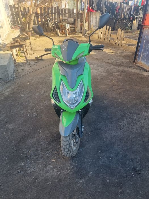 Скутер racer flame