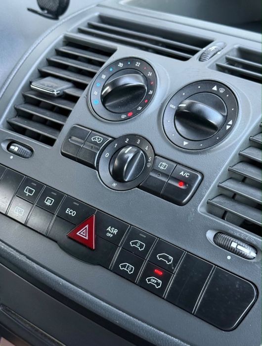 MERCEDES-BENZ Vito 2012 — imagine 5