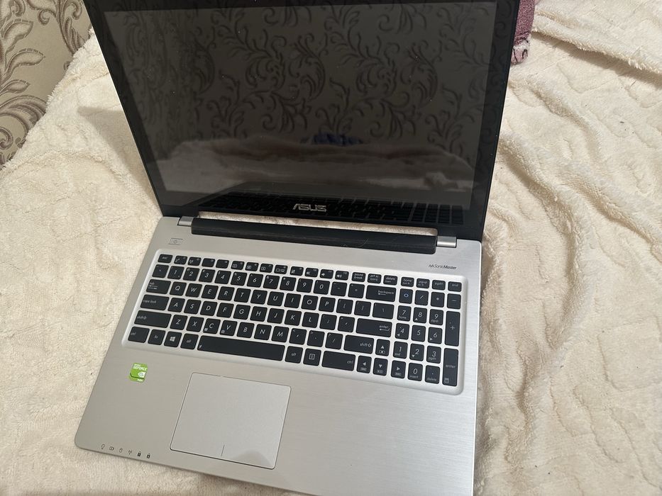 Ноутбук ASUS S550CB