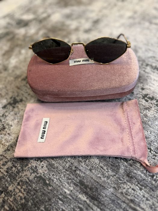 Слънчеви очила miu miu оригинални