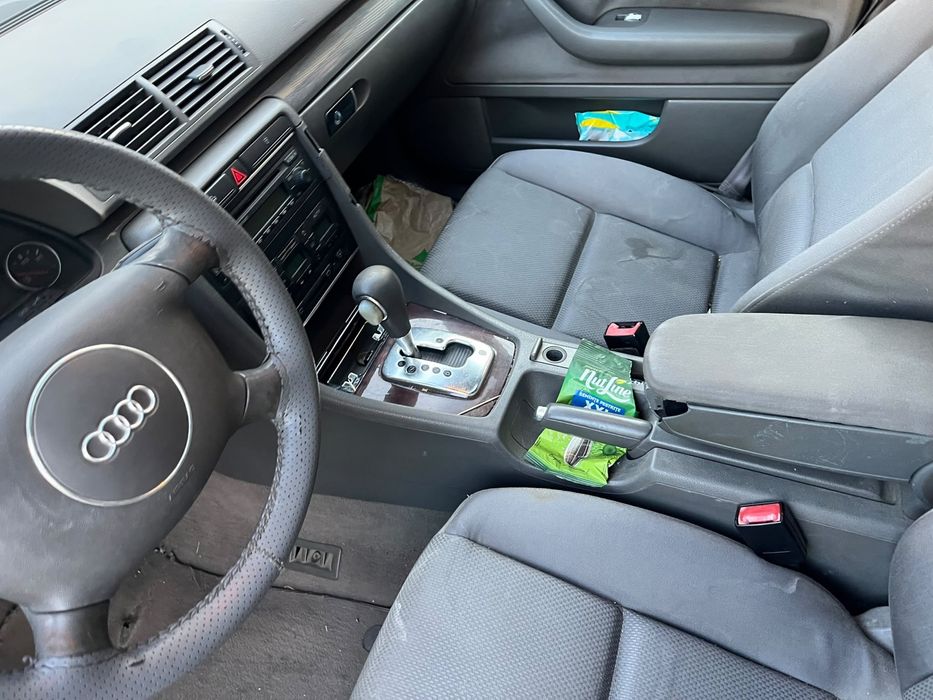 AUDI A4 2001 — imagine 4