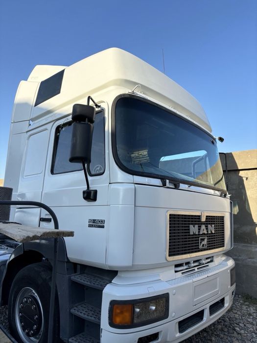 Лобовые для грузовых