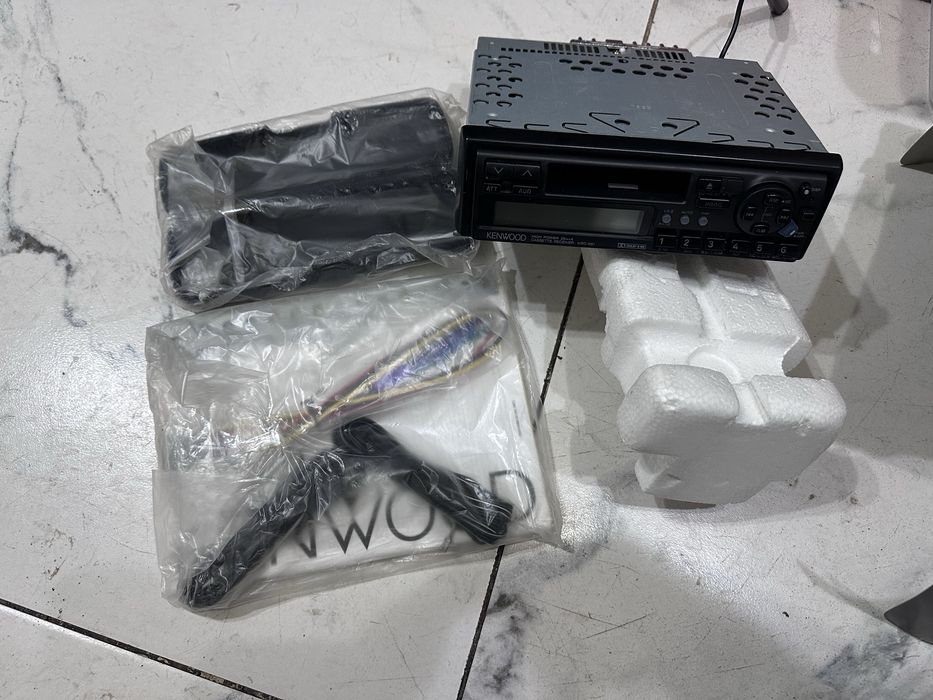 Продам новый магнитафон кенвут