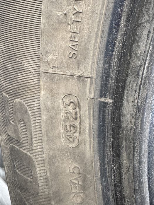 Продам зимние шины 185.65.R15