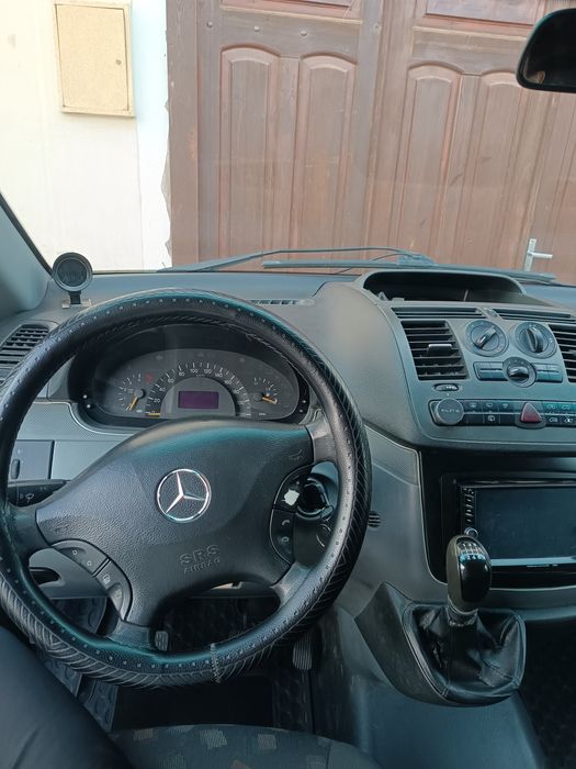 Mersedes vito srochni sotiladi