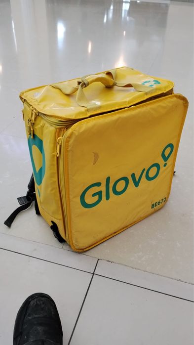 Glovo терма сумка