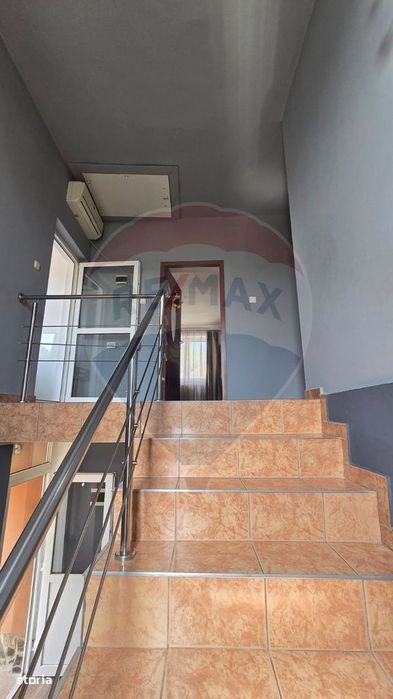 Casă / Vilă cu 5 camere de vânzare