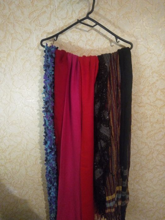 Шалове,ръкавици и шапки - различни видове