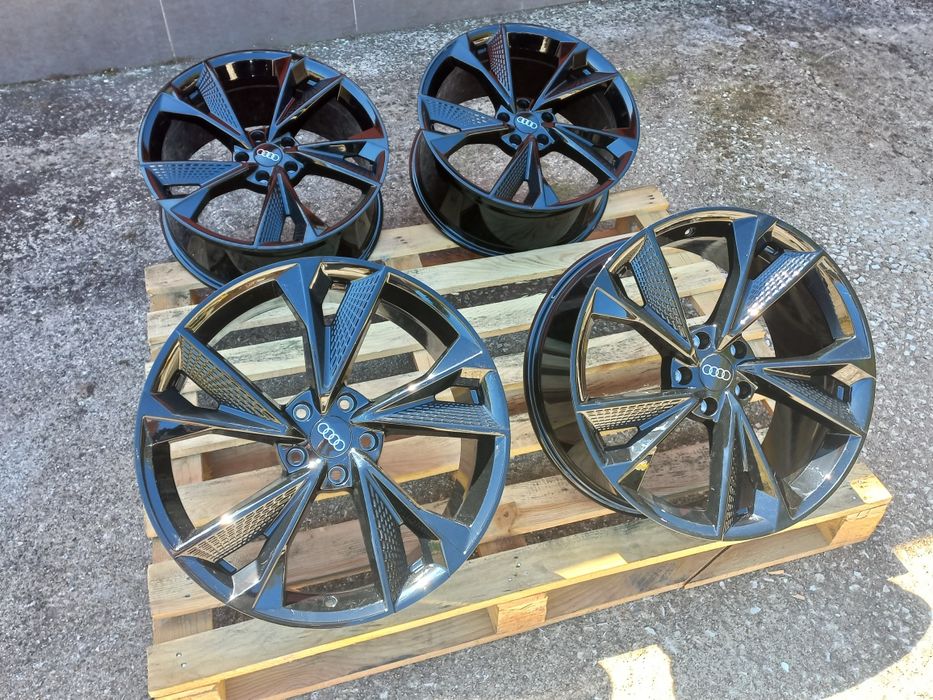 19"Audi Rs 8.5ж ет29 А4 А5 А6 А7 А8 Q3 Q5 Piano Black  Чисто Нови