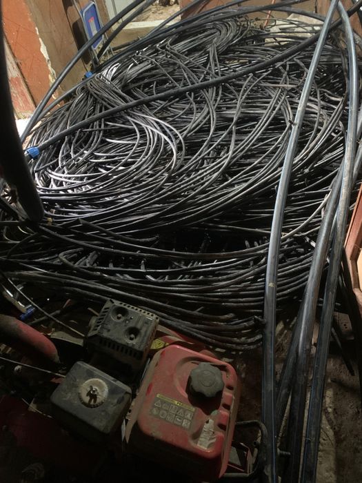 Vand 20 bucati x 100 m lineari sistem irigatie prin picurare fixa