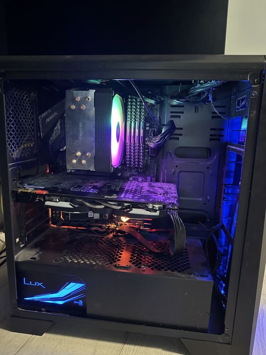 PC Gaming Ryzen 7 5700x3D 32 GB ram ddr4 3200 SSD M2