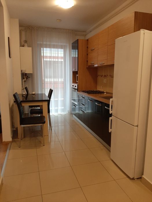 Închiriez apartament de lux,în bloc nou,Gavana 3!